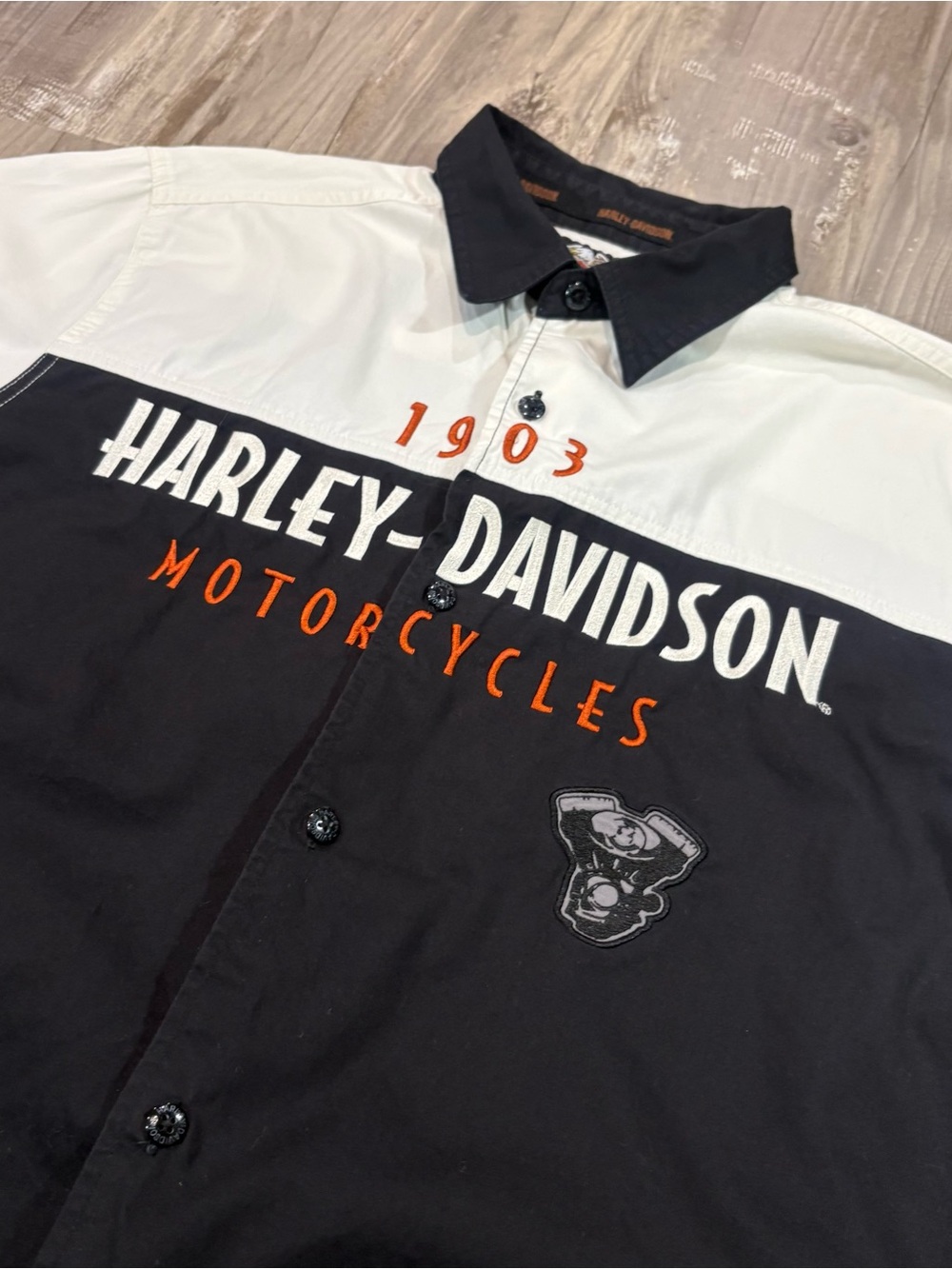 Harley-Davidson Men’s Black/ White 1903 Motorcycles Embroidered/ Patches SZ L - Picture 2 of 10